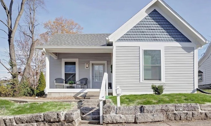 Bloomington Casa | Bloomington Bliss Sum