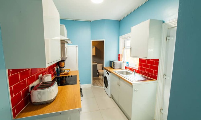 Maidstone Cama Y Desayuno | Maidstone 1Bed Flat - Fast Wi-Fi-Hot Tub