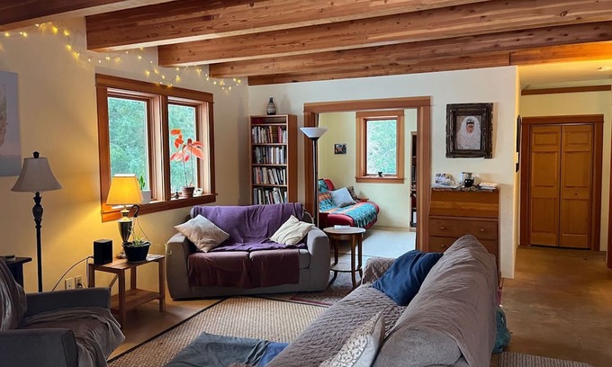 Port Townsend Casa | 3 BR Treehouse near Fort Worden