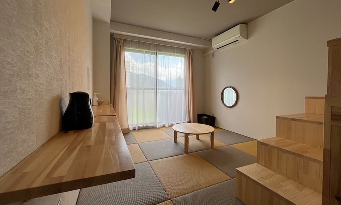 Yuzawa-machi Casa | JapaneseWestern room for 3 people Semidouble bed adjacent hot spring facility / Minamiuonuma Niigata