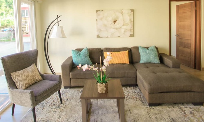 Tumon Apartamento | Luxury 3BD/2BA Condo - Unit 204 Tumon Isa