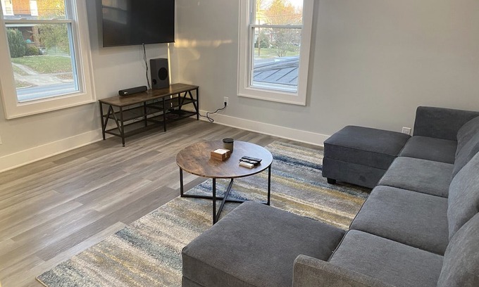 Roanoke Apartamento | Grandin Village Suite