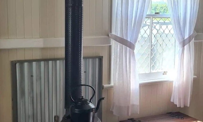 Palmers Island Casa | The Love Shack 5 mins from Yamba Entire guesthouse in Palmers Island, Australia