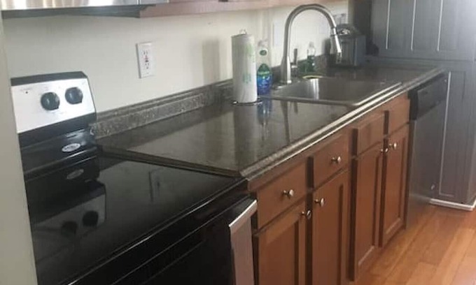 Niskayuna Apartamento | Lovely 2 bedroom apartment with free parking