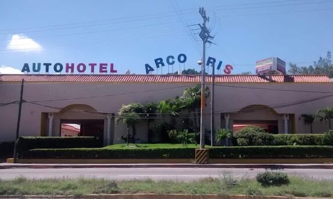 Jiutepec Hotel | Auto Hotel Arco Iris