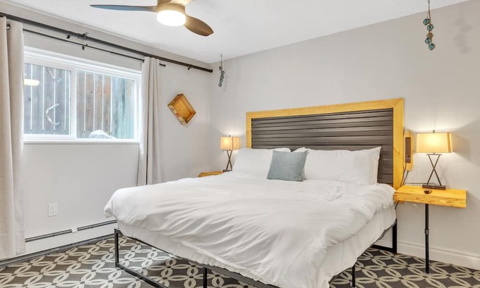 Downtown Anchorage Casa | Highliner Hotel: Ground Floor King Suite 110 by RedAwning