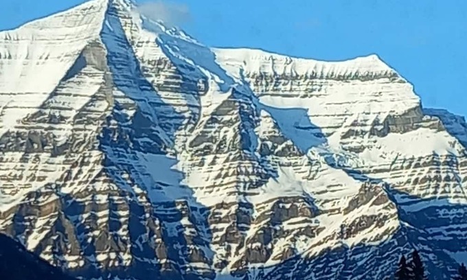 Smithers Casa | Picturesque family Ski Vacation, perfect for medical professionals, all mod cons