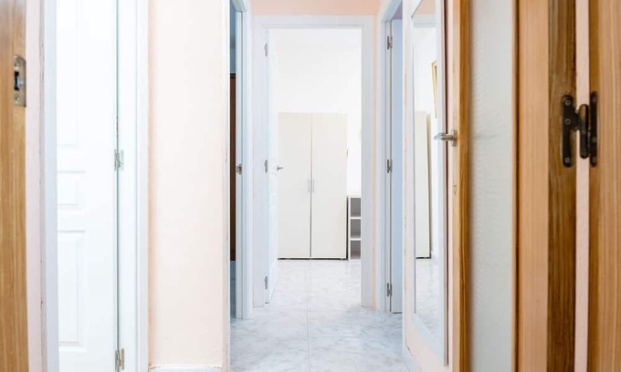Cornella de Llobregat Apartamento | GuestReady - Vintage Elegance in Catalonia