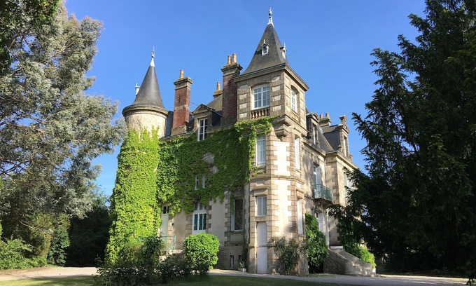 La Gaubretiere Cama Y Desayuno | Le Château des Tourelles en Vendée