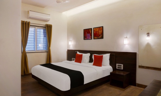 Pune Hotel | Omkar Executive