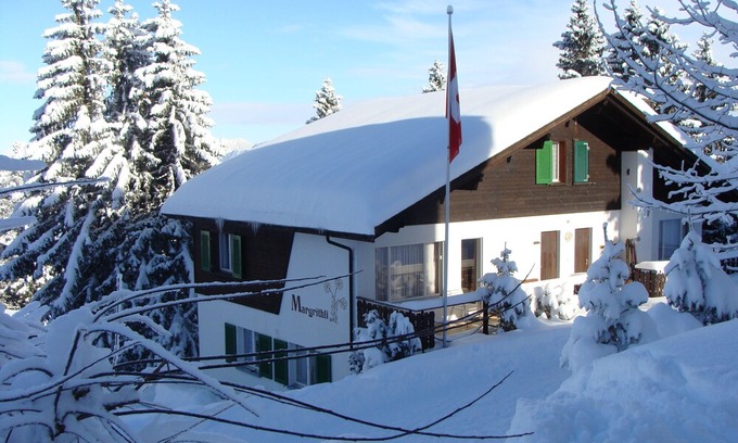 Vilters-Wangs Apartamento | Sunny 3 BR FeWhng at 1500 meters above sea level directly at the ski resort.