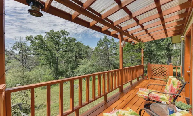 Wyldwood Cabaña | Enjoy Austin and bring your pets! Relax and unwind after the Austin good times
