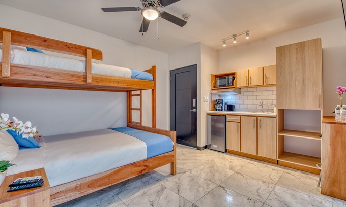 Dolorosa Apartamento | 2Bed/1Bath Apartment with Patio in San Jose Center!