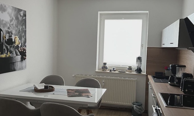 Limbach-Oberfrohna Apartamento | Beautiful spacious apartment in a central location