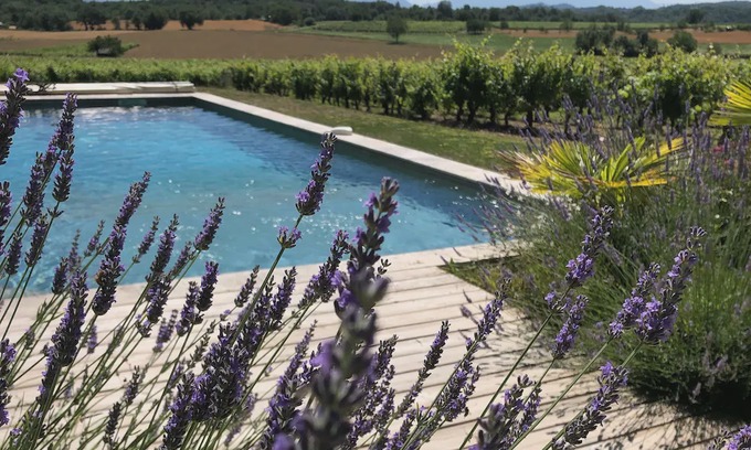 Belmont-Luthezieu Casa | CHARMING HOUSE WITH SUPERB SWIMMING POOL NEAR THE GRAND COLOMBIER.