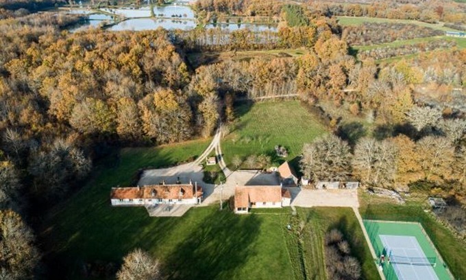Jouy-le-Potier Cabaña | Tranquil Retreat: Forest Views, PMR Friendly, Near Loire Castles & Orleans