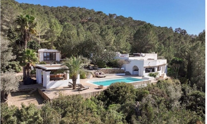 Portinatx Villa | LOOK NO FURTHER! Gorgeous old finca with sea view!
