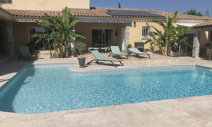 Saussines Apartamento | Studio 20m2 30 minutes from the beach