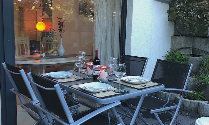 Oberteuringen Apartamento | Apartment and in a quiet location with a beautiful terrace near Lake Constance. Messe