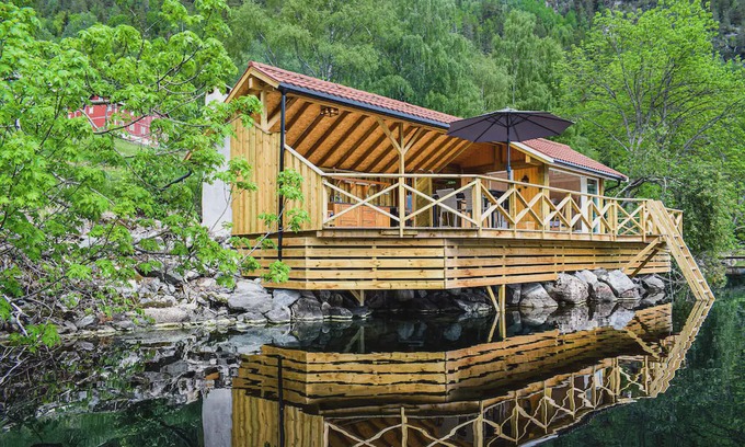 Kviteseid Casa | Lovely Home In Vråliosen With Sauna