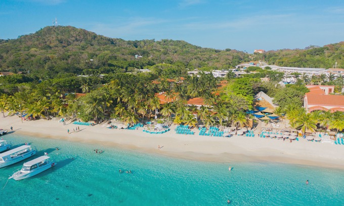 Antoneys Cay Hotel | Mayan Princess Beach & Dive Resort - All Inclusive