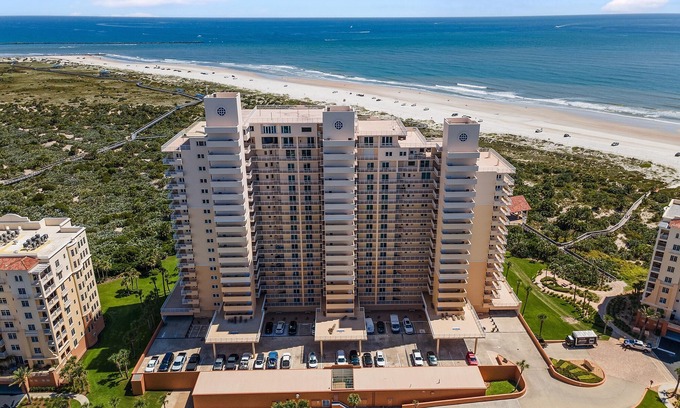 New Smyrna Beach Condominio | Inlet at Minorca 1007