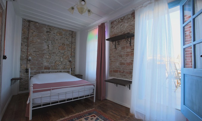 Ayvalik City Center Hotel | CavlıHane 1885