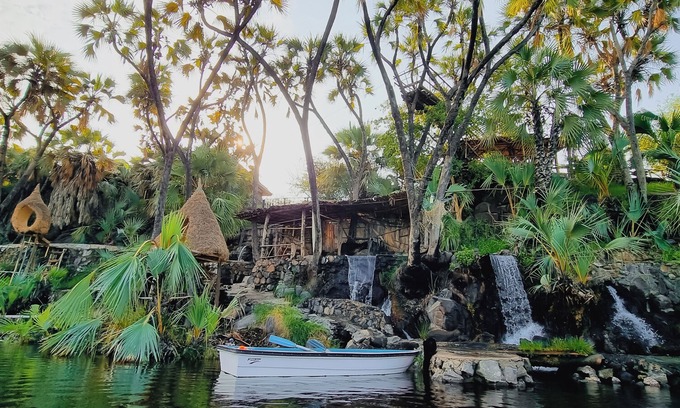 Afar Region Cabina | Doho lodge & Hotsprings