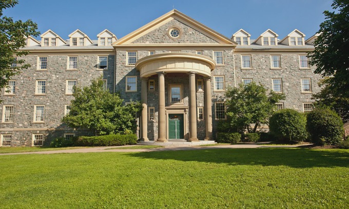 South End Hostal | University of King's College