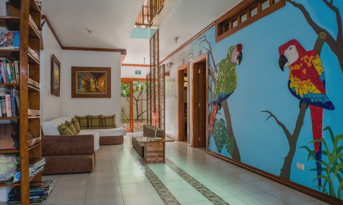Kennedy Cama Y Desayuno | Hostal Macaw