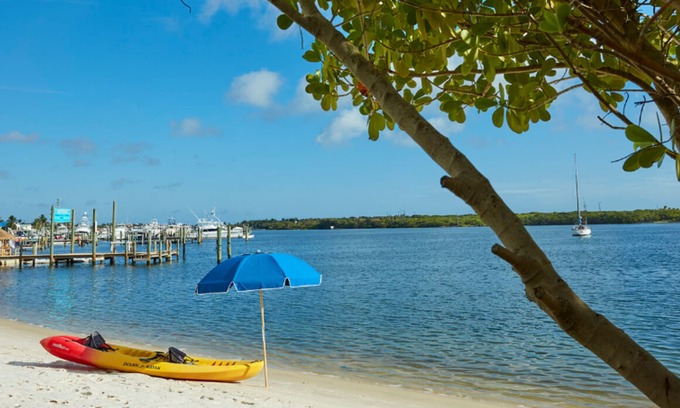 Jupiter Hotel | The Pointe Hotel