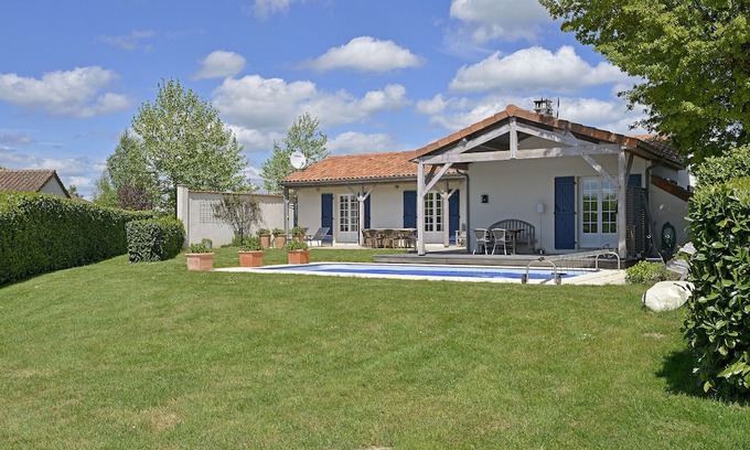 Vasles Villa | Villa con wi-fi, en un entorno natural