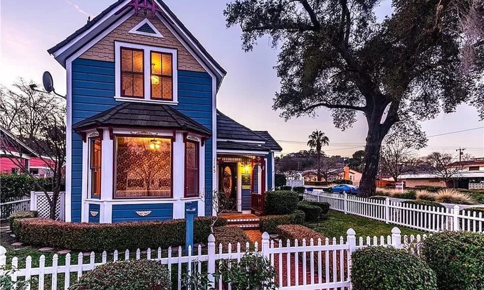 Paso Robles Casa | Hatch House Victorian