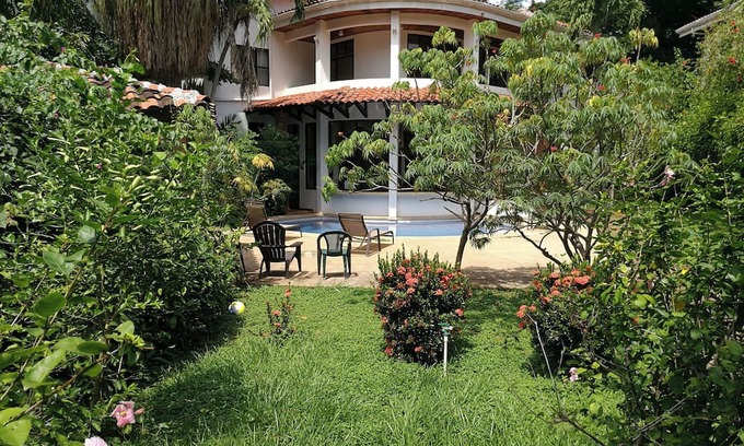 Tamarindo Casa | Spacious house just 4 blocks from the beach and center of town