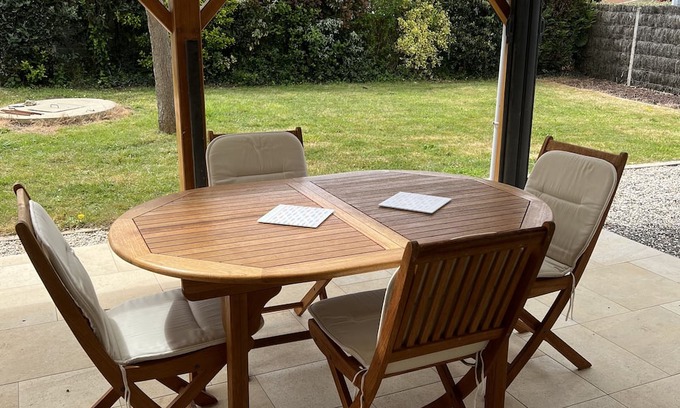 Saint-Hilaire-de-Riez Casa | Comfortable vacation home ideally located between beach and town center