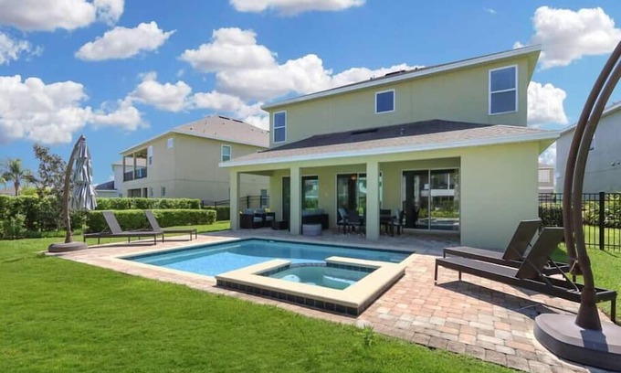 West Kissimmee Casa | Luxurious Villa 9br, Encore Resort near to Disney