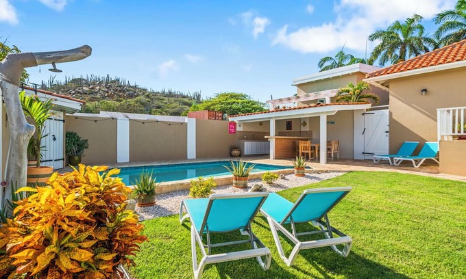Sero Grandi Casa | Private Pool! Rooftop with Ocean View!