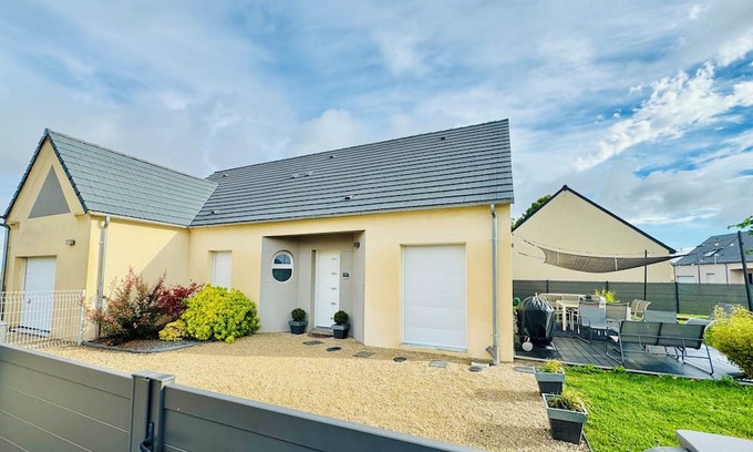 Theuville Casa | Maison Campagne Meublée Tourisme * * * 15 min from Chartres with Jacuzzi
