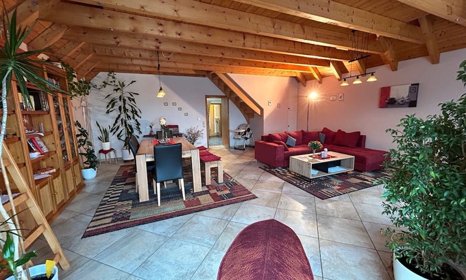Stockach Apartamento | Apartment 'Holiday Apartment at Rosenberg' with Shared Garden, Wi-Fi and Air Conditioning
