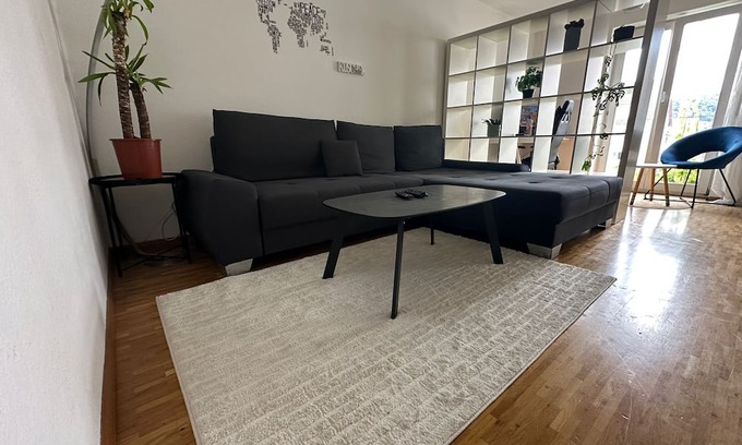 Bruhl-Guterbahnhof Condominio | Fantastic apartment with small terrace in the heart of Freiburg