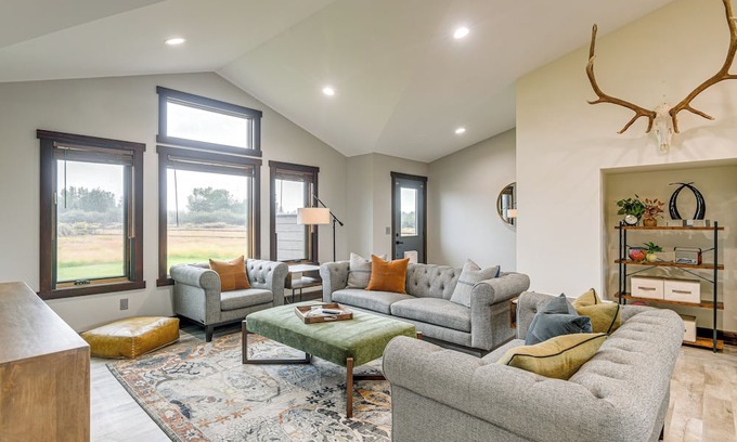 Pinedale Casa | Pinedale Getaway Near Hiking, Skiing & Lakes!