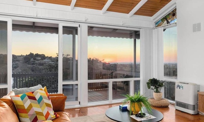 Bedford Park Casa | Captivating Vista Retreat Exquisite Holiday Haven