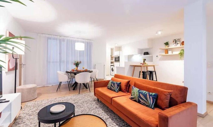 Broekwijk Apartamento | 1BR Contemporary Comfort in the Heart of the City