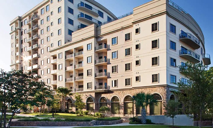 Downtown San Antonio Complejo | Wyndham La Cascada 2 bedroom/2 bath unit in Riverwalk in downtown San Antonio