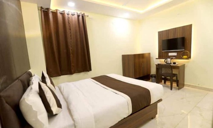 Kalyanpur Apartamento | Premium Comfort in Kanpur