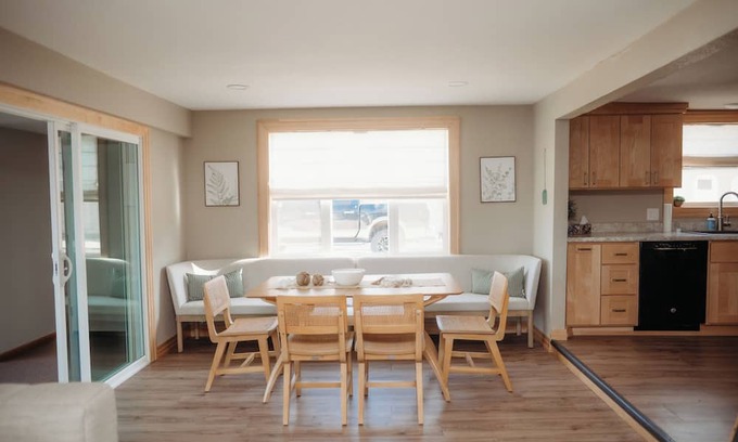 Mina Casa | Family friendly 3-bedroom Mina Lake home