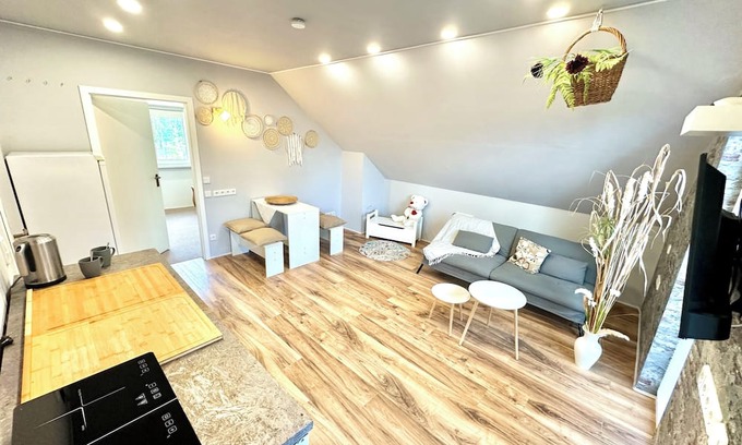 Prieros Apartamento | Bright, large vacation apartment with balcony & air conditioning on Langer See in Prieros