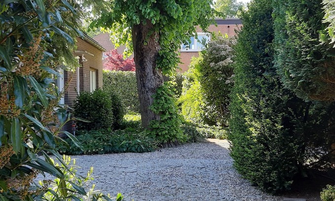 Elten Apartamento | Vacation apartment "Zum Lindenbrunnen"