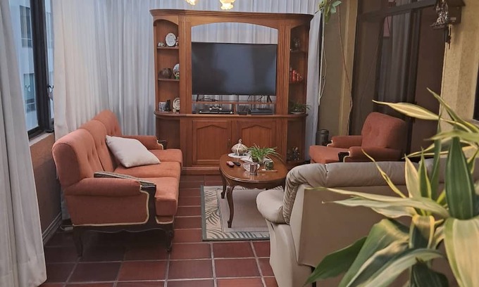 La Paz Cama Y Desayuno | Cozy, Fashionable and Stylish room