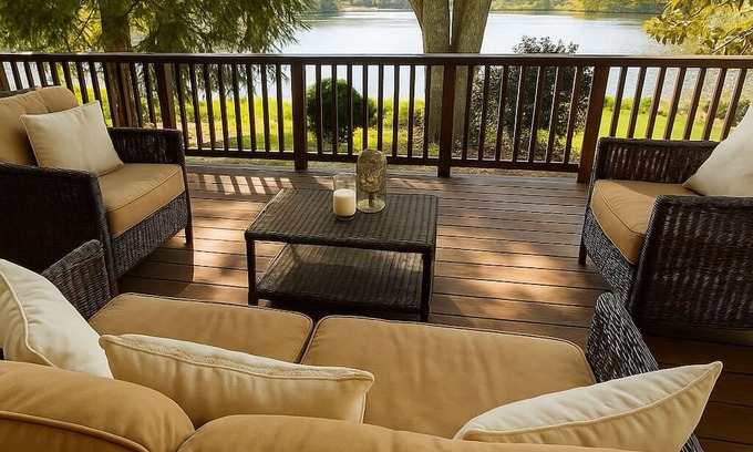 Mountain Rest Casa | Carolina Cottage- Private lakefront retreat in Mountain Rest, SC
